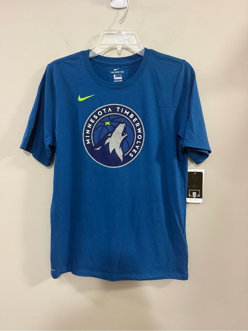 NWT Youth Nike Blue Minnesota Timberwolves NBA Short Sleeve Tee.